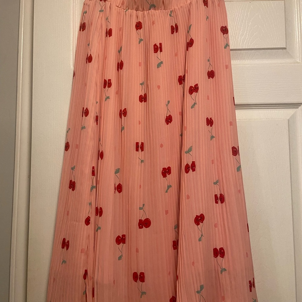 Cherry Print Pleated Skirt